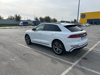 2022 Audi Q8 45 TDI I (4M), белый, 9500000 рублей, вид 4