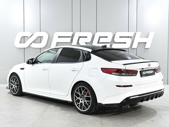 2019 Kia Optima IV Рестайлинг, белый - вид 1