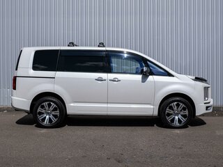 2019 Mitsubishi Delica D:5 I Рестайлинг, белый, 3749000 рублей, вид 5