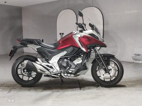 2023 Honda NC 750X, красный, 1080000 рублей, вид 1