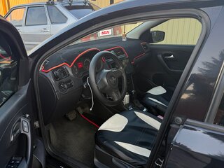 2011 Volkswagen Polo V, чёрный, 600000 рублей, вид 5