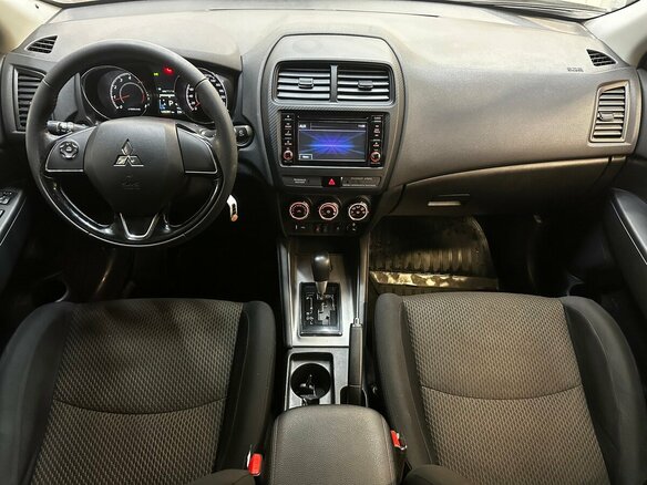 2019 Mitsubishi ASX I Рестайлинг 2, белый, 1730000 рублей - вид 4