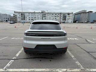 2026 Porsche Cayenne GTS Coupé III Рестайлинг, серый, 24900000 рублей, вид 4