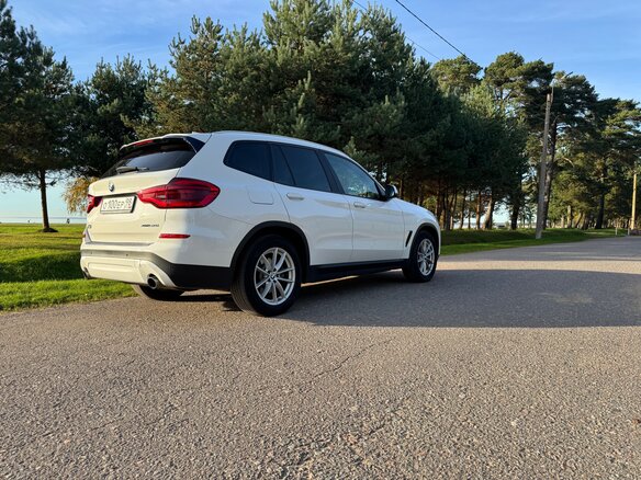 2019 BMW X3 20i xDrive III (G01), белый, 3299000 рублей - вид 8