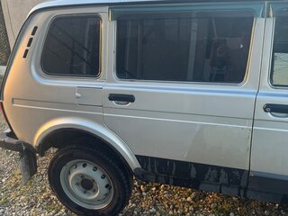 2015 Lada (ВАЗ) 2131 (4x4) 213105 I, серебристый, 600000 рублей, вид 3