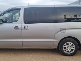 2011 Hyundai Grand Starex I, серый, 997000 рублей, вид 3