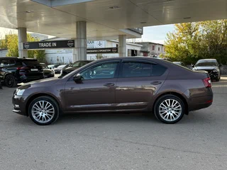 2017 Skoda Octavia III (A7) Рестайлинг, коричневый, 2150000 рублей, вид 5
