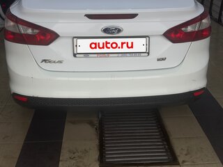2013 Ford Focus III, белый, 730000 рублей, вид 3