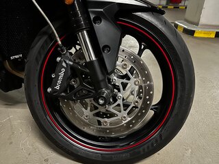 2019 Triumph Street Triple, чёрный, 850000 рублей, вид 5