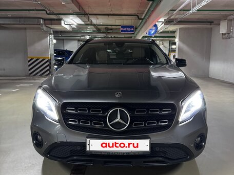 2019 Mercedes-Benz GLA 200 I (X156) Рестайлинг, серый, 2300000 рублей, вид 3