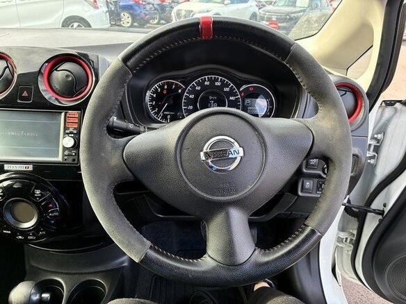 2018 Nissan Note Nismo II Рестайлинг, белый, 750333 рублей - вид 17