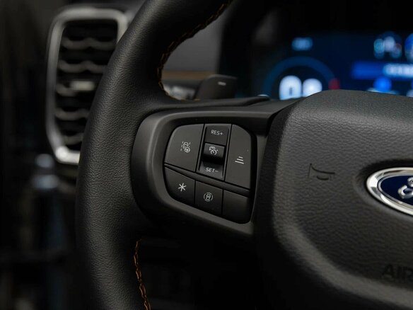 2026 Ford Ranger T6.2, серый, 5650000 рублей - вид 13