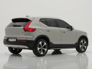 2025 Volvo XC40 I Рестайлинг, серый, 4900000 рублей, вид 3