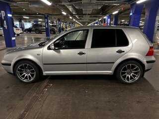 2003 Volkswagen Golf IV, серебристый, 360000 рублей, вид 2