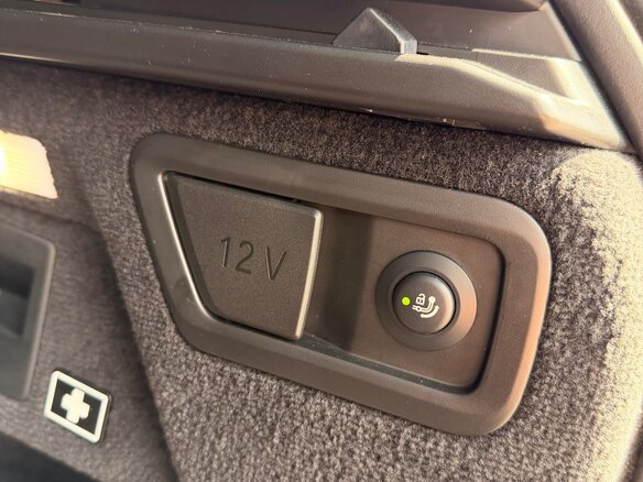 2023 BMW X7 40d I (G07) Рестайлинг, чёрный - вид 12