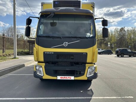 2018 Volvo FL, жёлтый, 5350000 рублей, вид 1