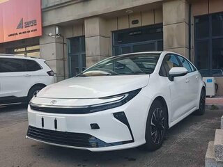 2026 Toyota Corolla XII (E210) Рестайлинг 2, белый, 2450000 рублей, вид 1