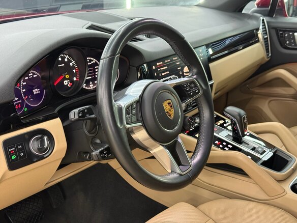 2022 Porsche Cayenne III, красный, 8990000 рублей - вид 7