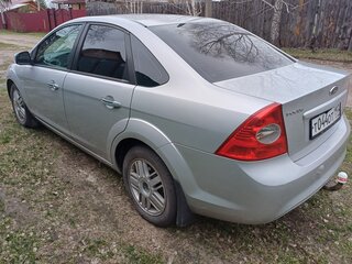 2011 Ford Focus II Рестайлинг, серебристый, 660000 рублей, вид 4