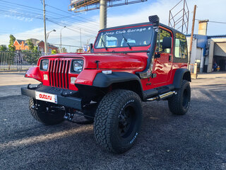 1992 Jeep Wrangler I (YJ), красный, 4000000 рублей, вид 1