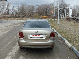 2020 Volkswagen Polo V Рестайлинг, коричневый, 1390000 рублей, вид 4