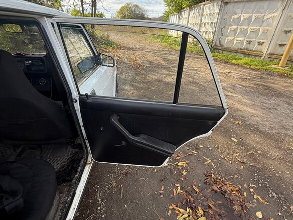 2005 Lada (ВАЗ) 2107, белый, 55000 рублей - вид 15