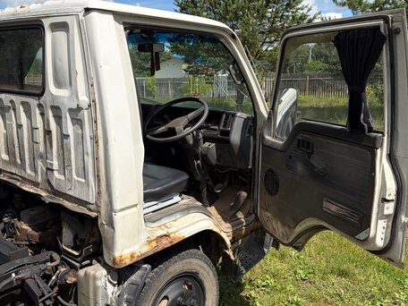 1991 Mazda Titan, серый, 970000 рублей, вид 3