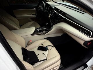 2018 Toyota Camry VIII (XV70), белый, 2850000 рублей, вид 3