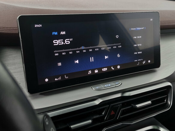 2022 Geely Coolray I, серебристый - вид 19