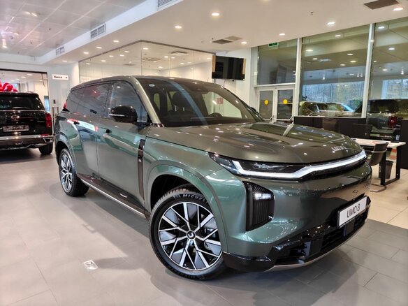 2026 UMO 8, зелёный, 6190000 рублей - вид 1