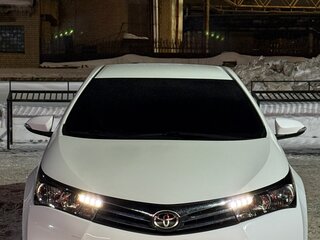 2014 Toyota Corolla XI (E160, E170, E180), белый, 1450000 рублей, вид 3
