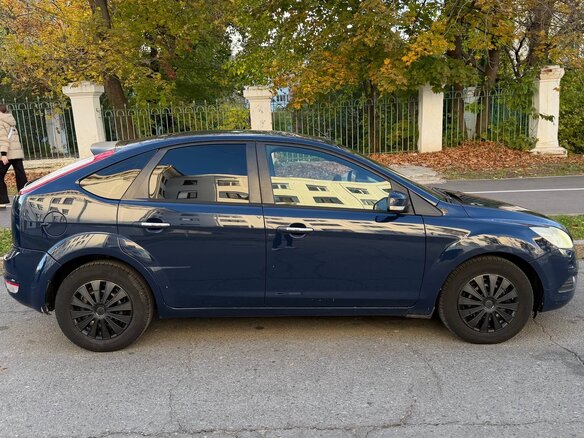 2011 Ford Focus II Рестайлинг, синий, 399000 рублей - вид 3