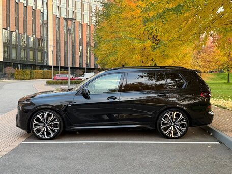 2024 BMW X7 40d I (G07) Рестайлинг, чёрный, 13500000 рублей, вид 2