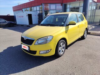 2010 Skoda Fabia II Рестайлинг, жёлтый, 500000 рублей, вид 1