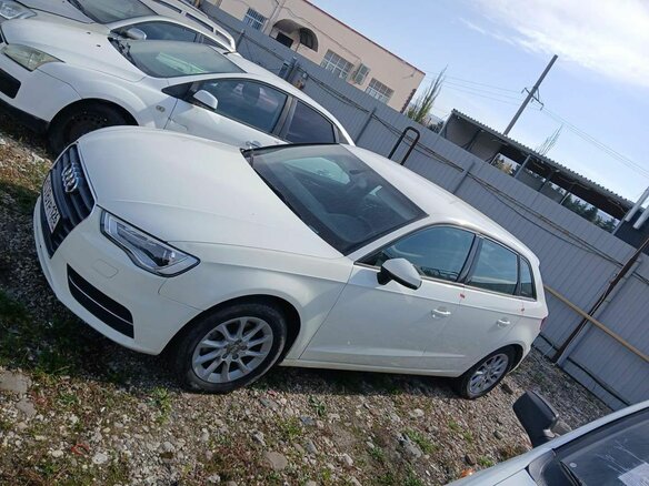 2013 Audi A3 III (8V), белый, 737900 рублей