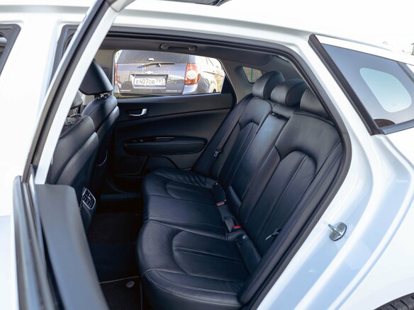 2018 Kia Optima IV Рестайлинг, белый, 1695000 рублей - вид 15