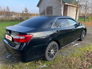 2013 Toyota Camry VII (XV50), чёрный, 1535000 рублей, вид 3