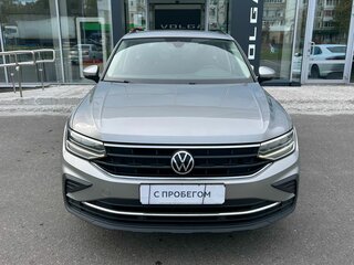 2021 Volkswagen Tiguan II Рестайлинг, серебристый, 2399000 рублей, вид 2