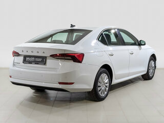 2021 Skoda Octavia IV (A8), белый, 2125000 рублей, вид 5