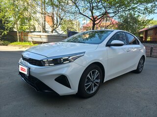 2022 Kia K3 II Рестайлинг, белый, 2100000 рублей, вид 1
