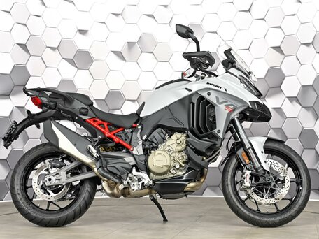 2025 Ducati Multistrada V4, белый, 2829000 рублей, вид 3