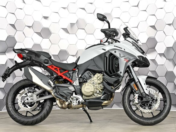 2025 Ducati Multistrada V4, белый, 2829000 рублей - вид 2
