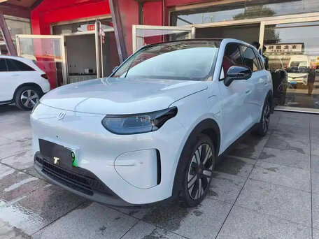 Leapmotor A10