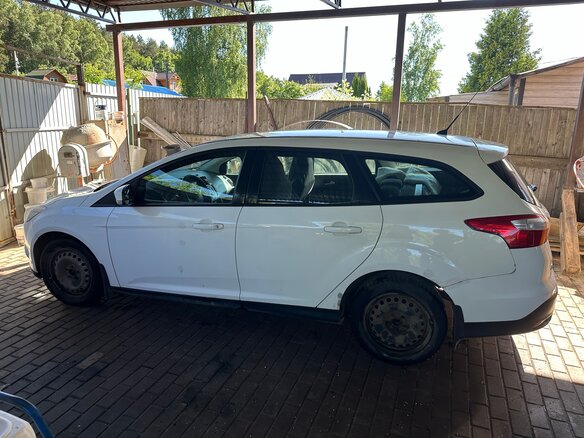 2012 Ford Focus III, белый - вид 1