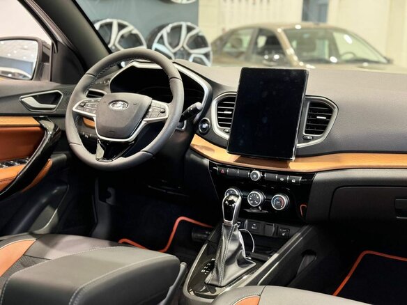 2025 Lada (ВАЗ) Vesta SW Cross I Рестайлинг (NG), белый - вид 4