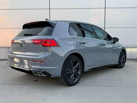2022 Volkswagen Golf VIII, серый, 1950000 рублей - вид 5