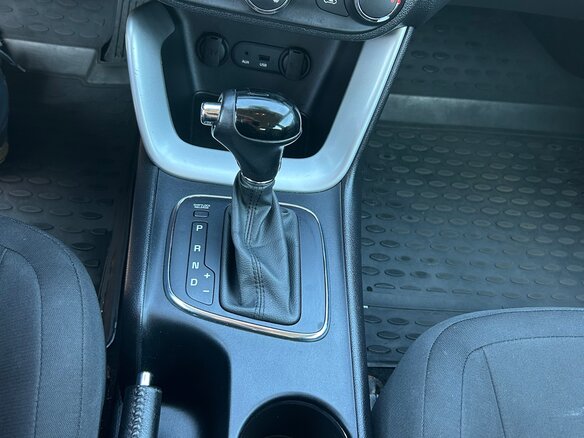2012 Kia Ceed II, золотистый, 1100000 рублей - вид 10