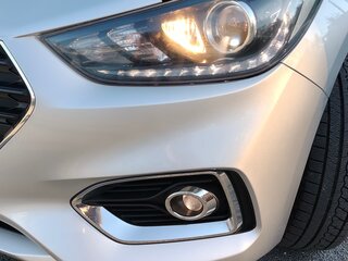 2018 Hyundai Solaris II, серебристый, 1500000 рублей, вид 3