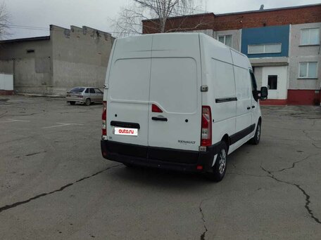 2013 Renault Master, белый, 1450000 рублей, вид 5