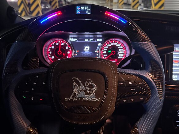 2019 Dodge Charger R__T VII (LD) Рестайлинг, белый, 4200000 рублей - вид 21